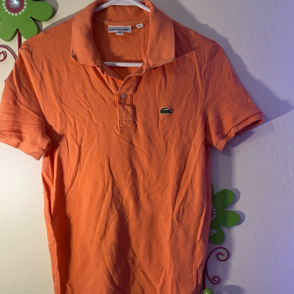 Coral Lacoste shirt! Slim fit 💗🧡